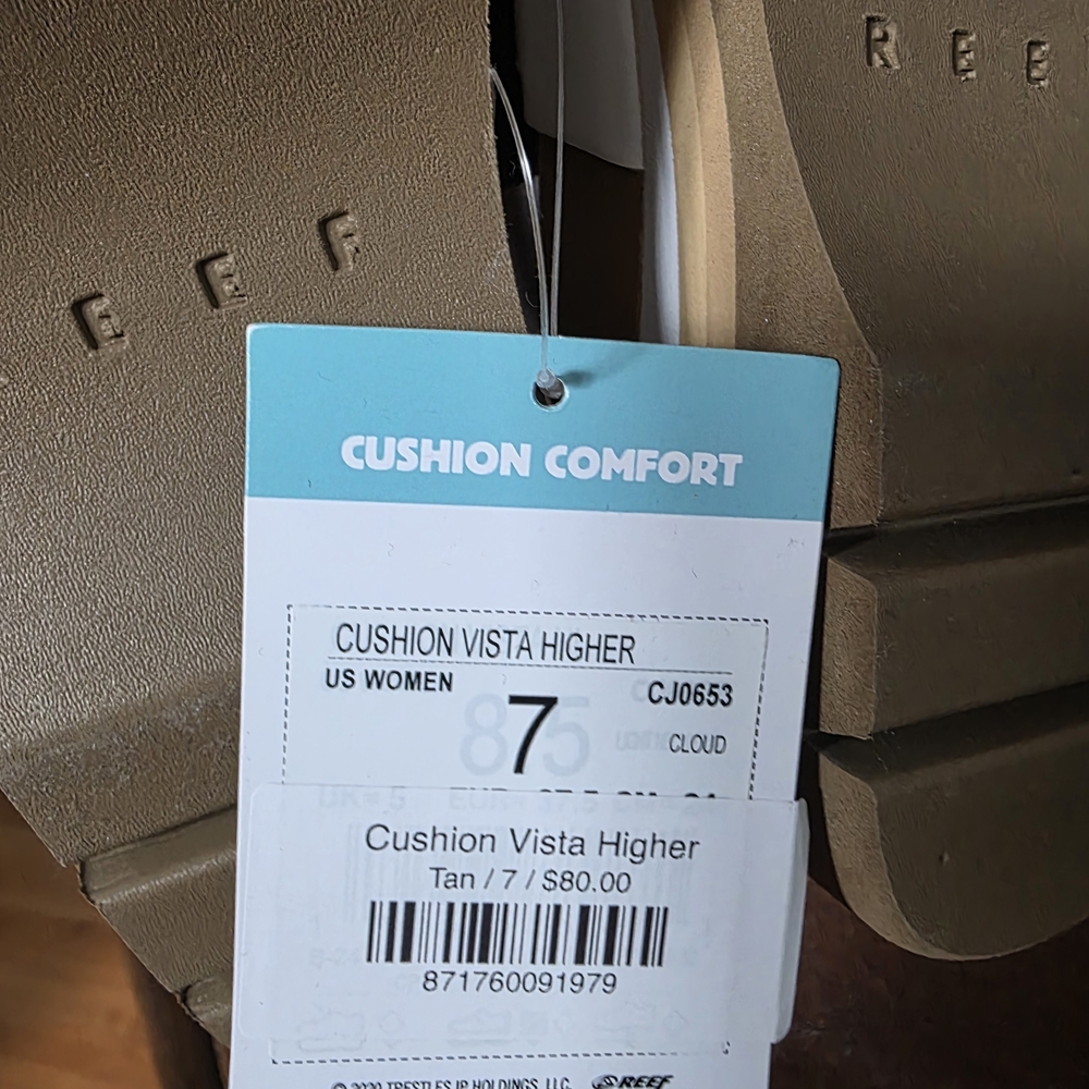 Reef White Slide Sandals - Picture 3 of 12